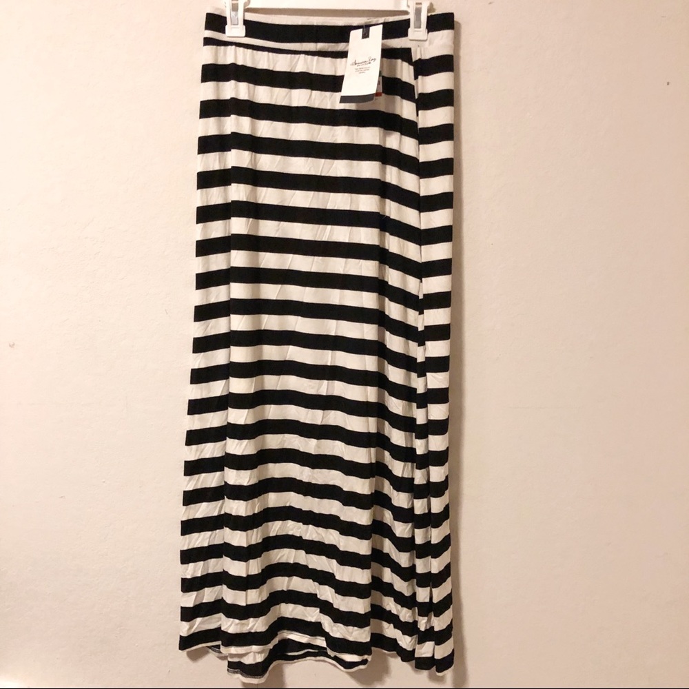 🌟Brand New Maxi Skirt 🌟